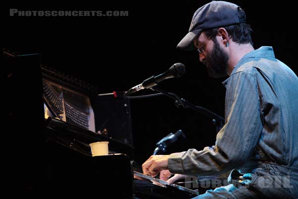 EELS - 2008-02-18 - PARIS - Le Bataclan - Mark Oliver Everett